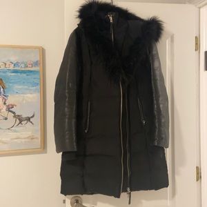 Beautiful Mackacge Montreal coat black in black with real fur and leather sleeve